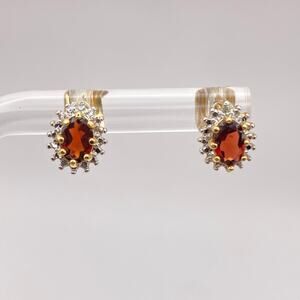 NWOT Red Garnet Stud Earrings Gold Over R 925 Sterling Silver Illusion Setting